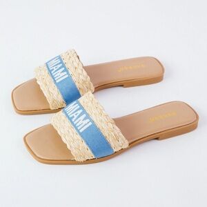 NWT- BAMBOO Blue Espadrille Woven Straw Miami Slide Sandals